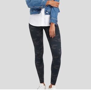 NEW SPANX leggings tights pants EcoCare Seamless smooth Black Camo medium